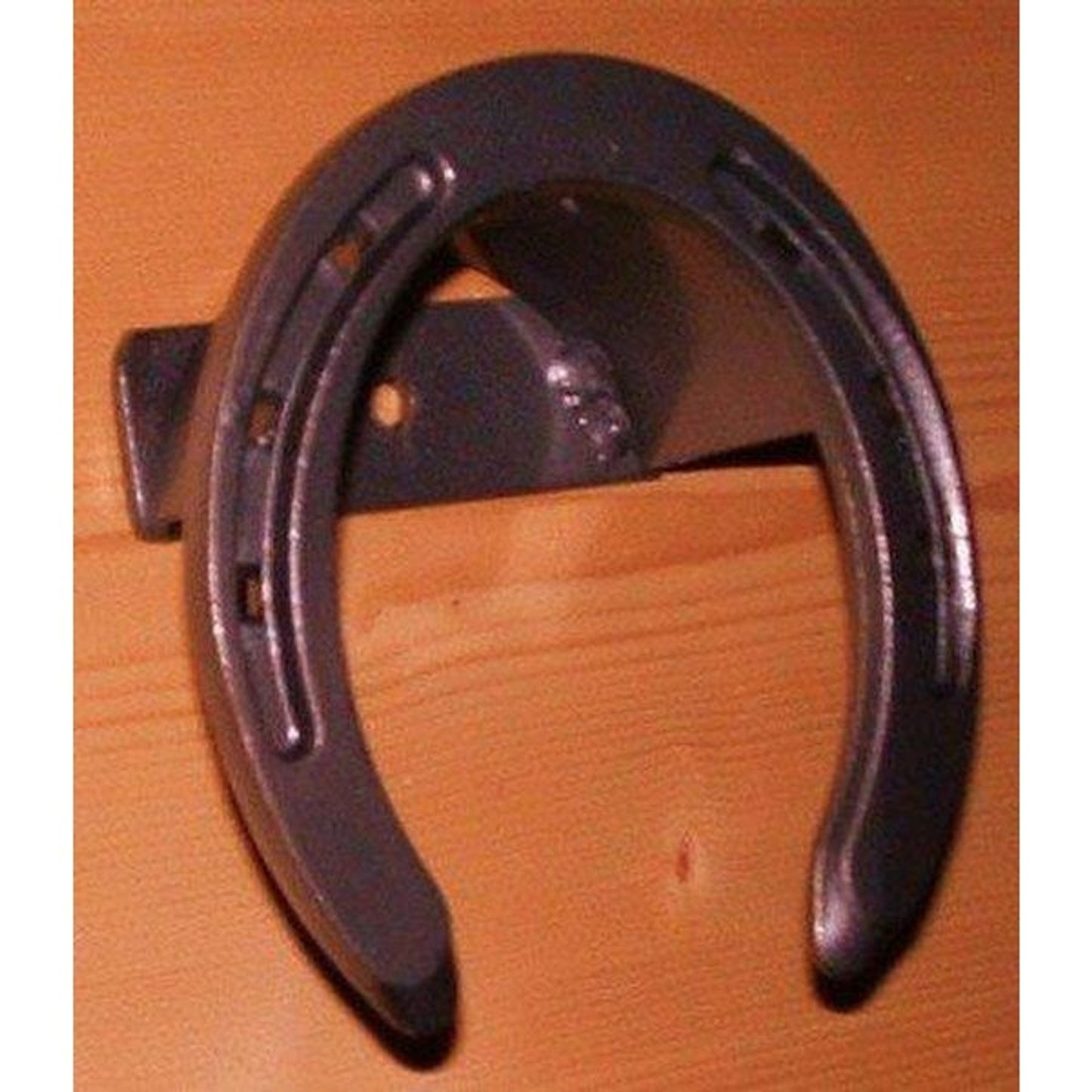 KV-headstall-rack_93118.jpg