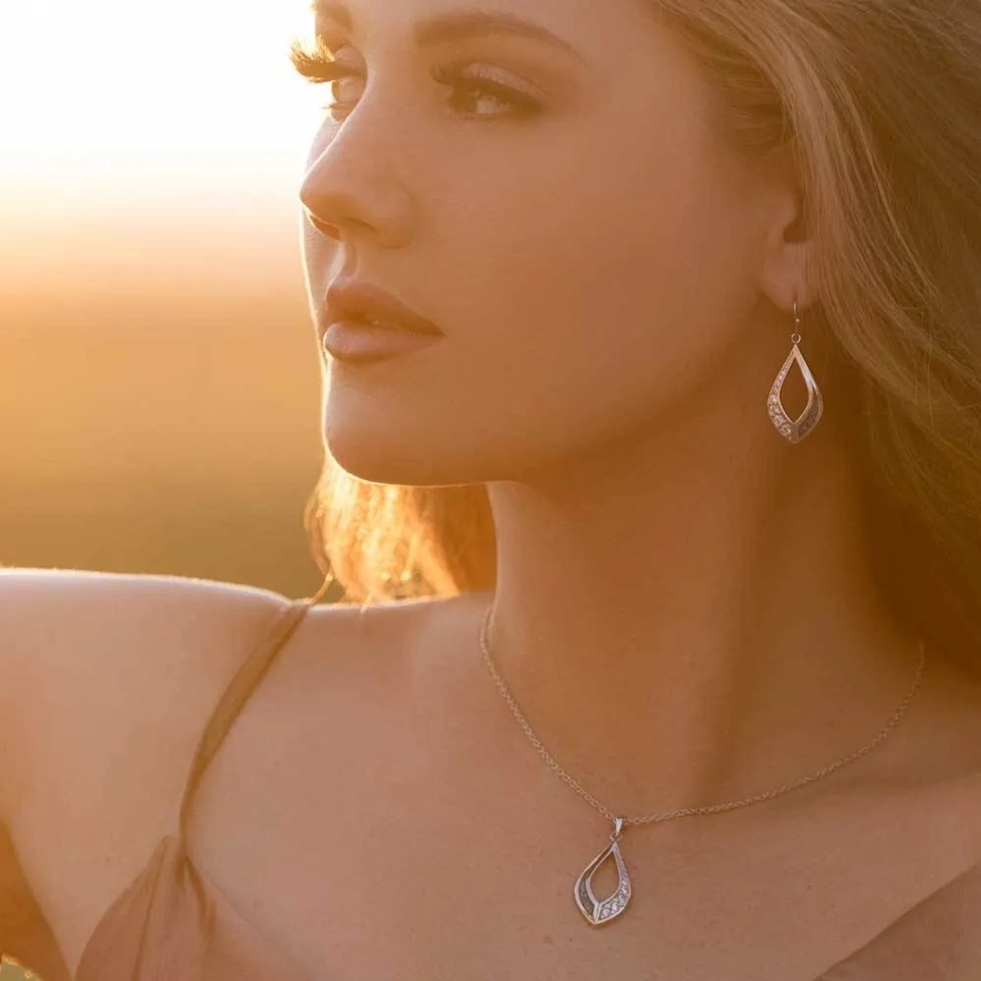 Montana Silversmiths Balanced Perspective Opal Earrings