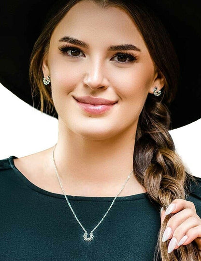 Montana Silversmiths Lucky Montana Gold Horseshoe Necklace