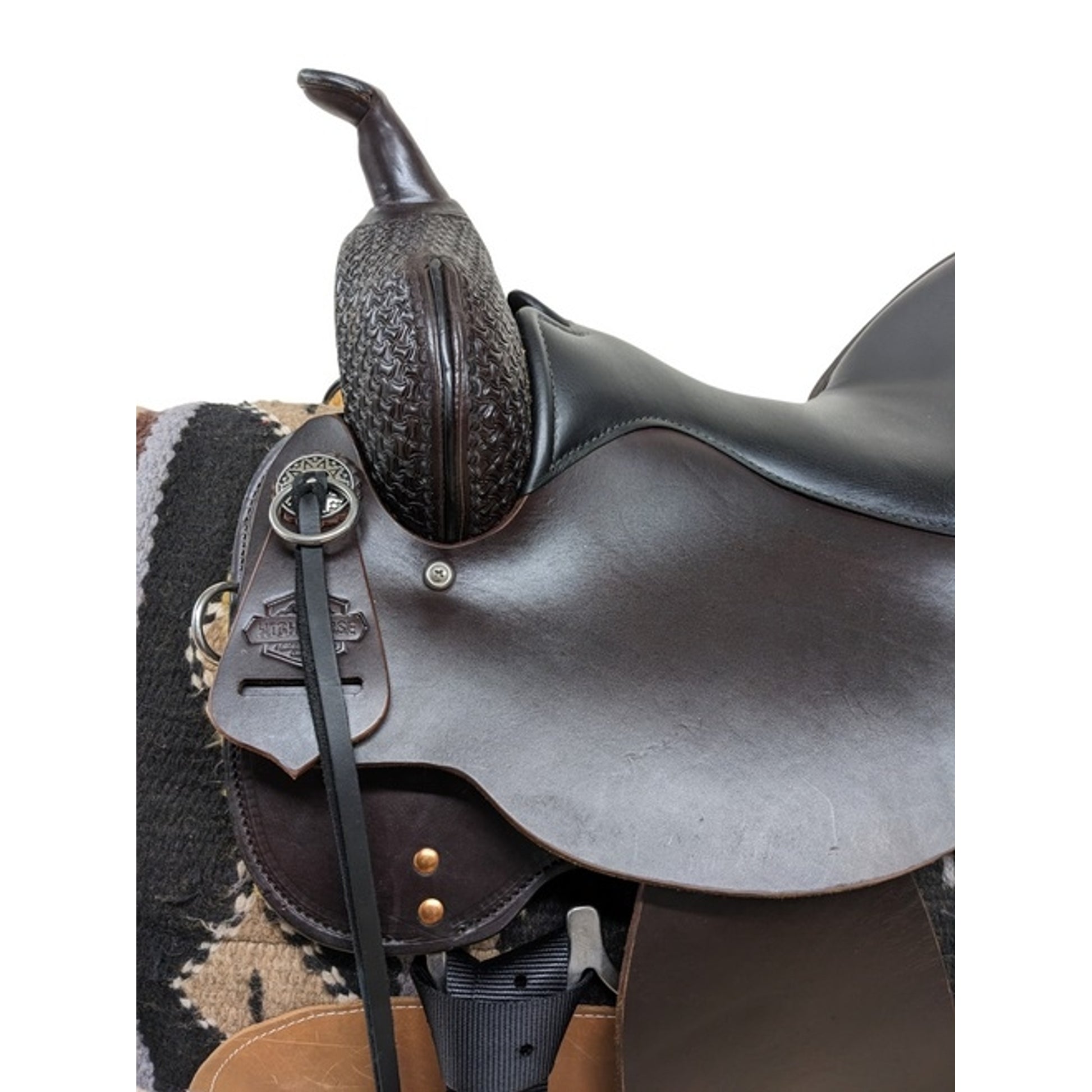 High Horse Sulphur River Round Skirt Trail Saddle