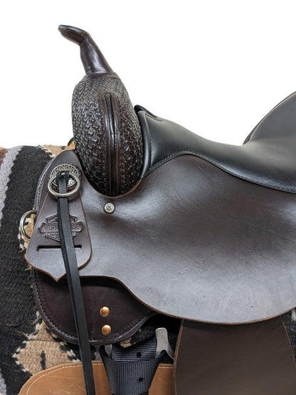High Horse Sulphur River Round Skirt Trail Saddle