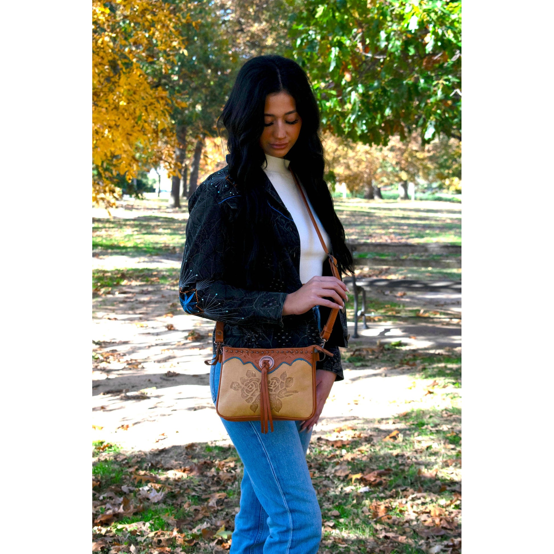 American West Texas Rose Multi-Compartment Crossbody