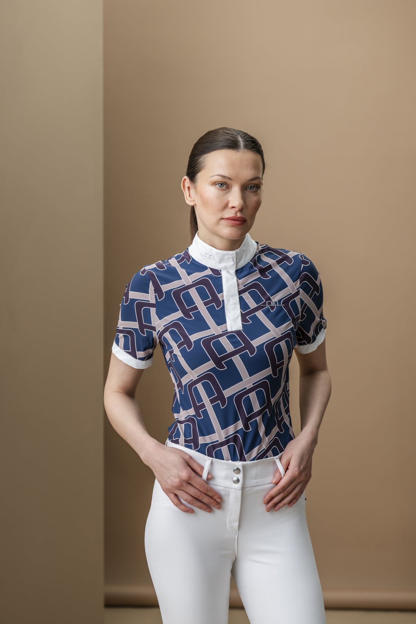 AA Alcina Short Sleeve Show Shirt