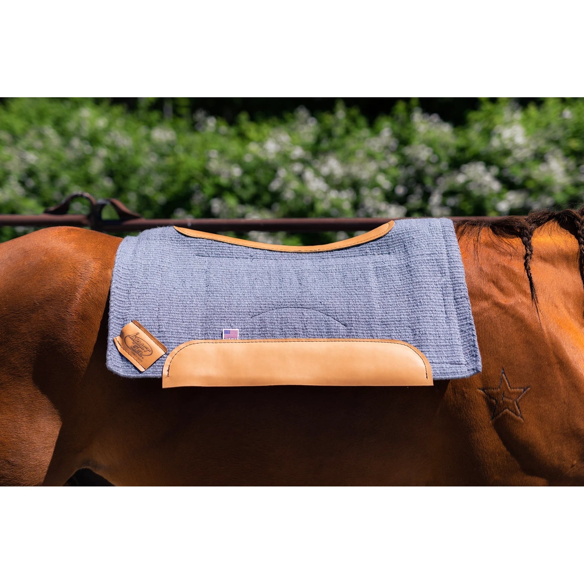 Impact Gel Sweet Treat Contour Cut with Felt Saddle Pad
