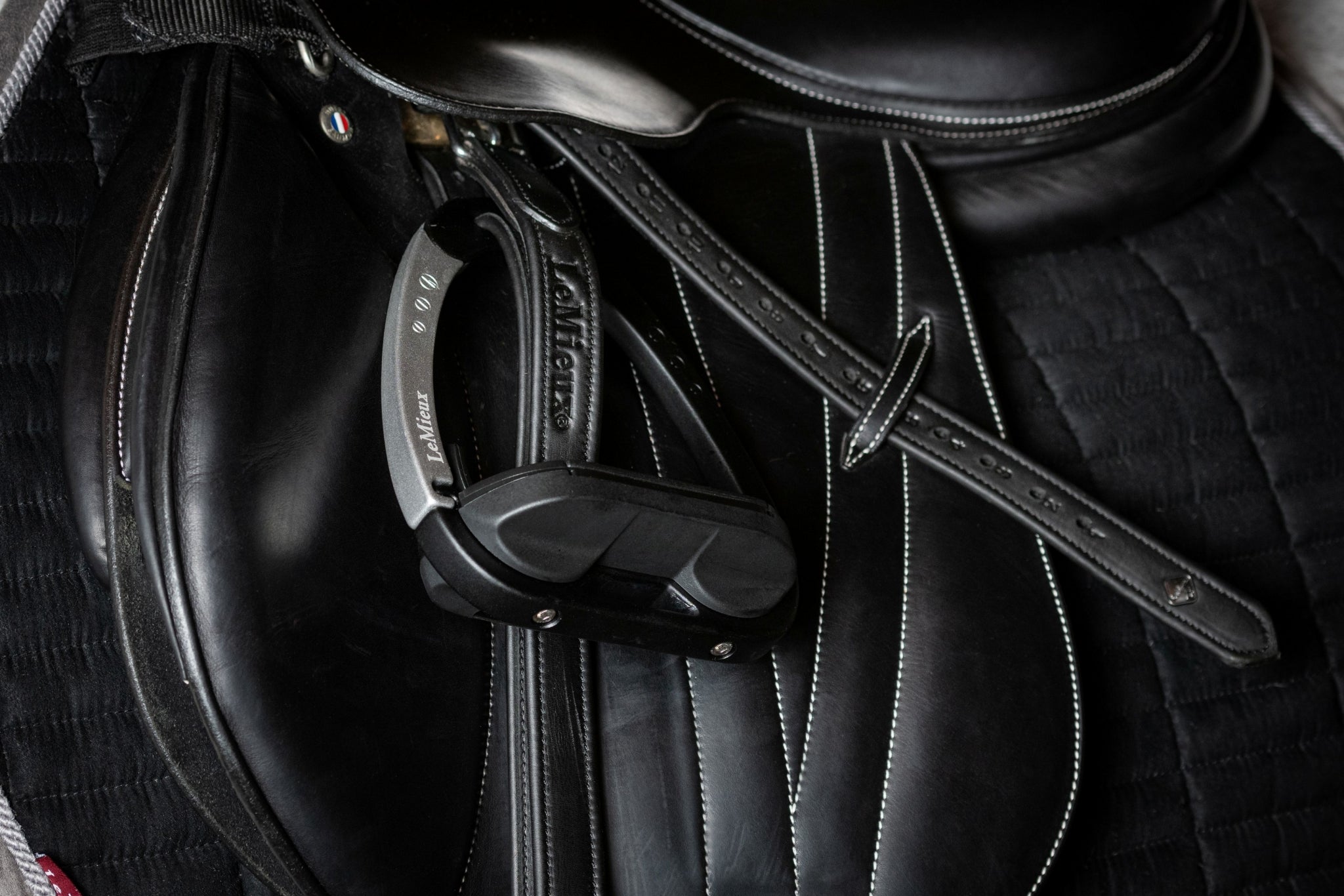 Lemieux Vector Stirrup Leathers