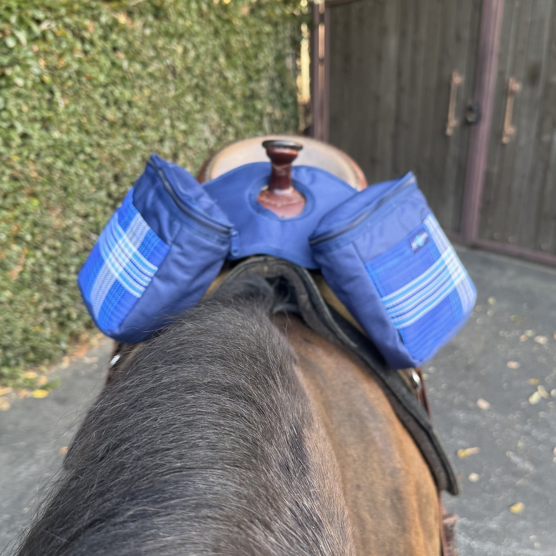 Kensington Insulated Western Horn Bag