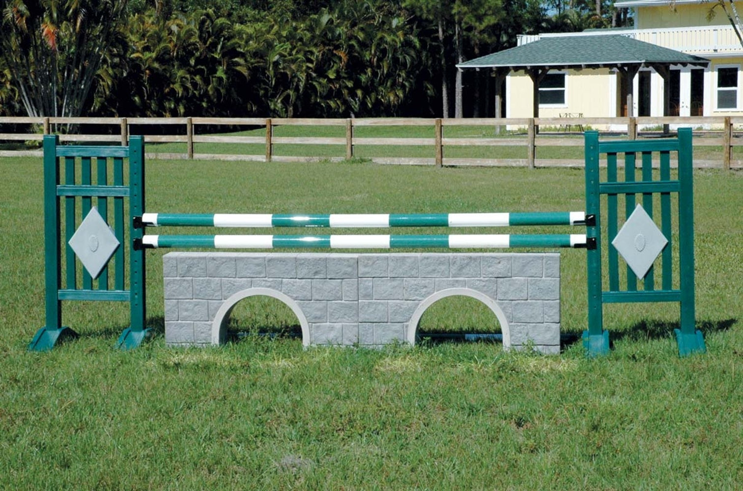 Burlingham Sports Straight Picket Diamond Two Tone 5 Ft Jump Standards