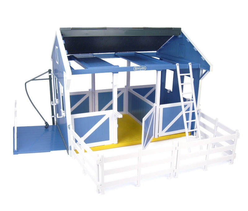Breyer Classic Stable 16x3x12.5