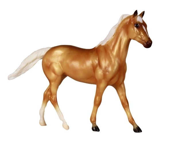 Breyer Classics Palomino Thoroughbred/Quarter Horse Cross