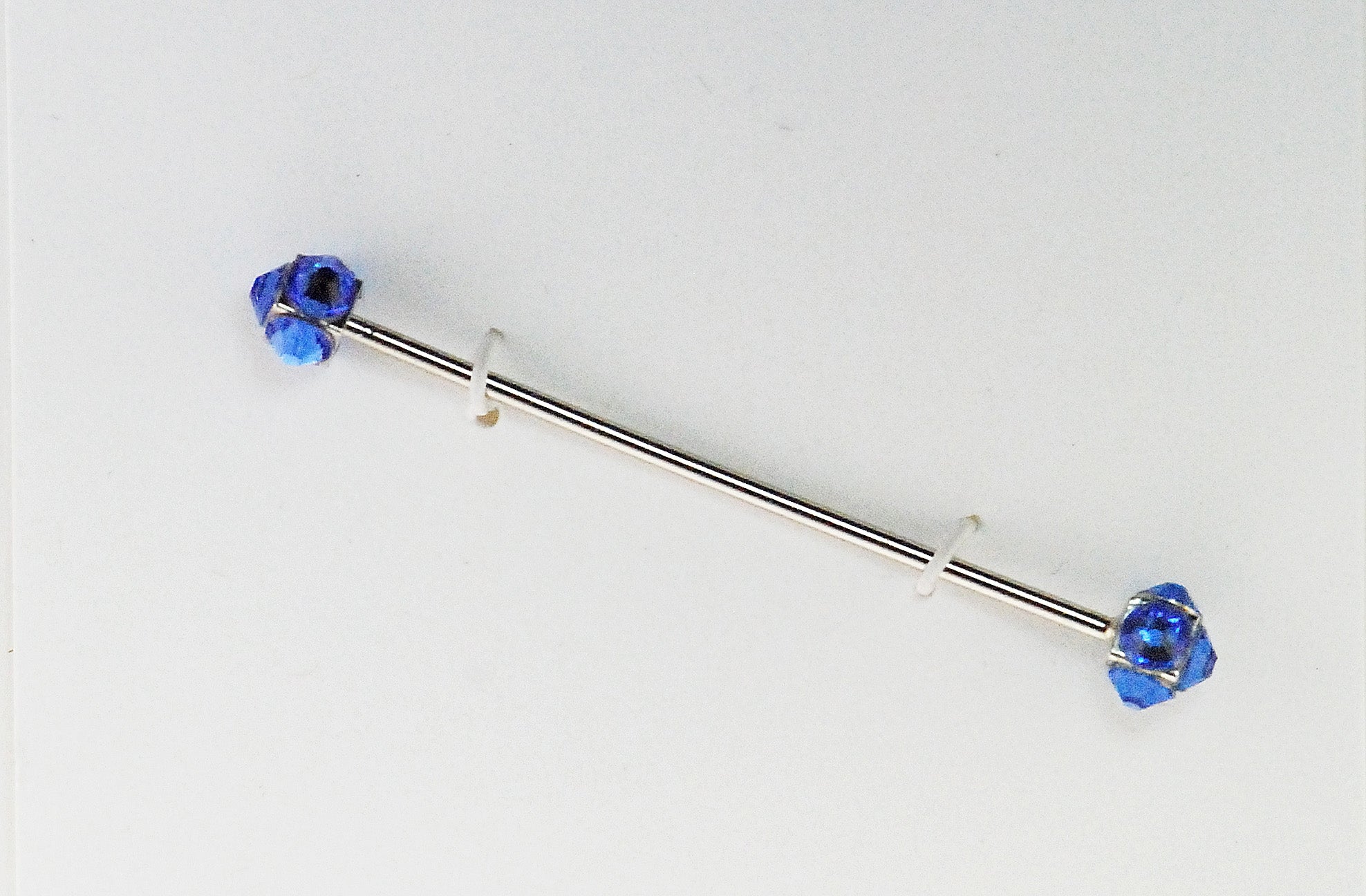 Finishing Touch Crystal Collar Bar