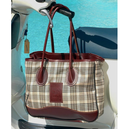 Baker Taylor Tote 16in