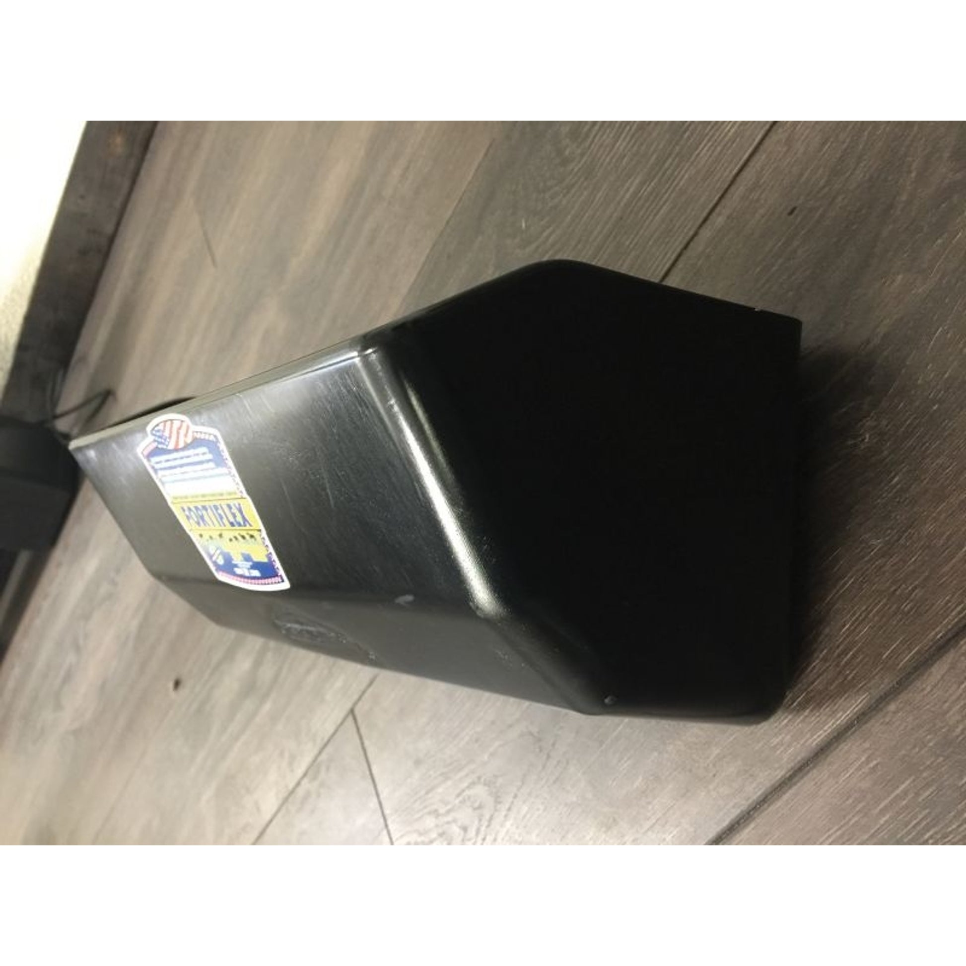 Fortiflex Black Hanging Feeder 3 Quart
