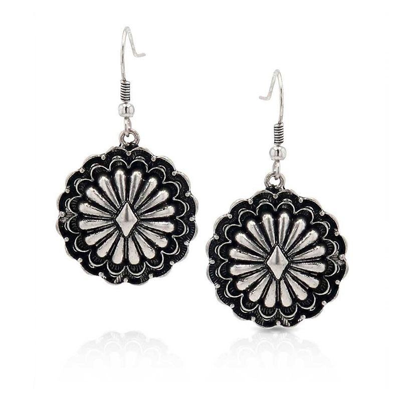 Montana Silversmiths Full Bloom Concho Attitude