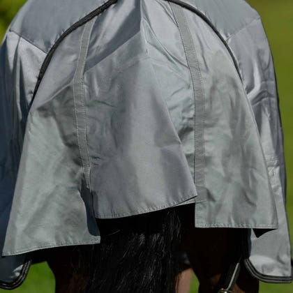 Equinavia Thunder360 Detachable Neck Mid Weight Turnout Blanket 200g