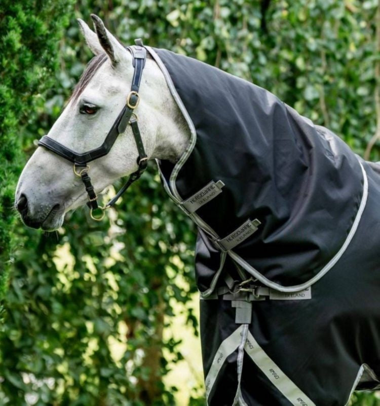 Amigo 1200D XL Turnout Hood 0g
