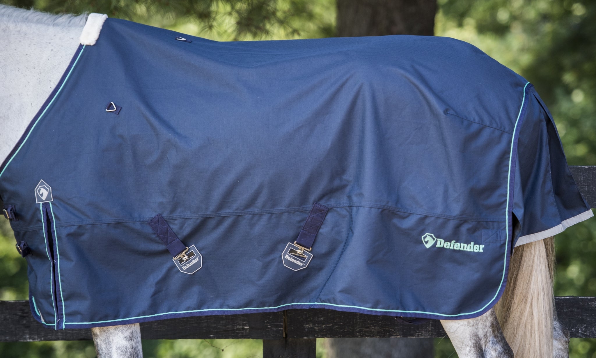 Defender Platinum 1200D Turnout Sheet
