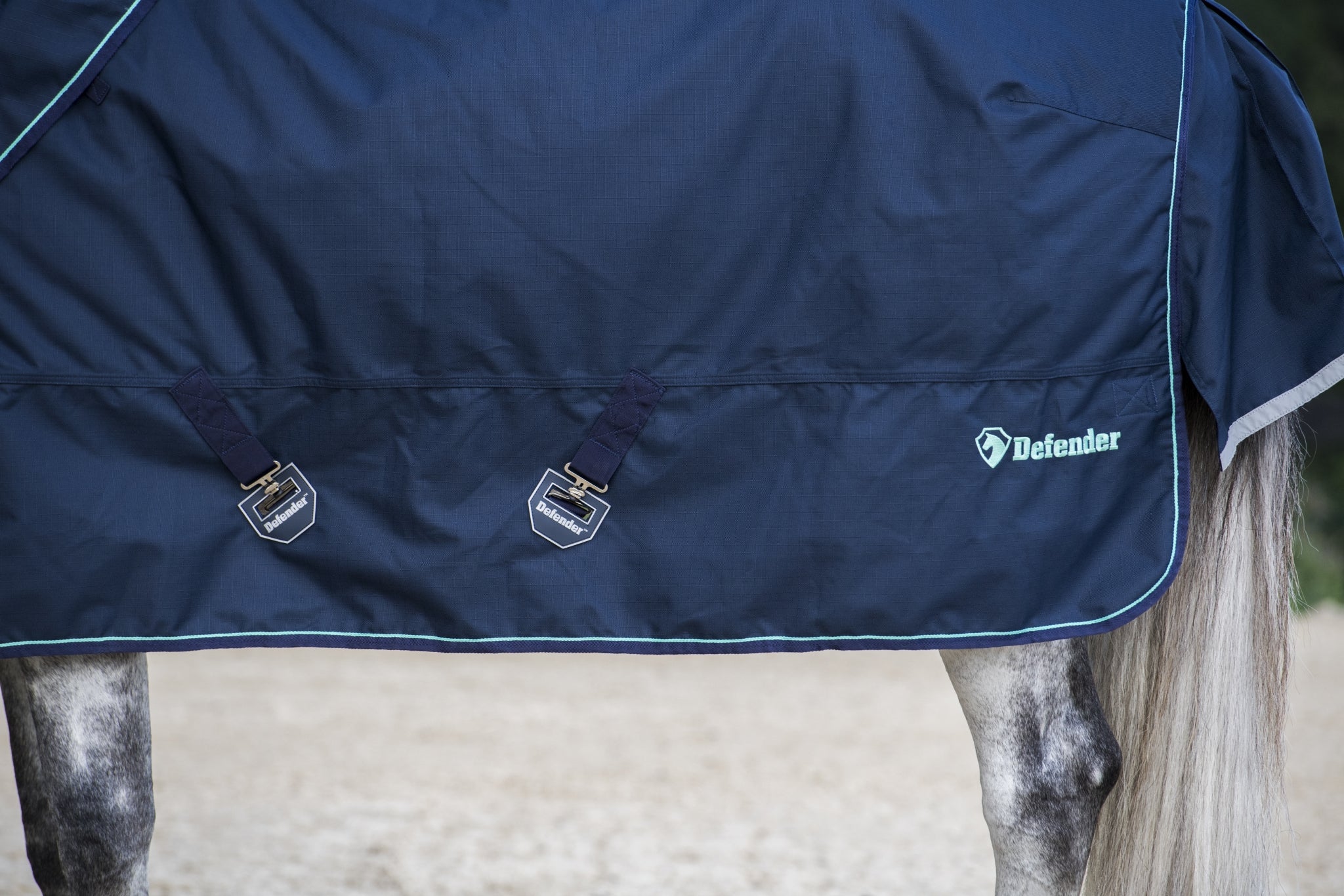 Defender Platinum 1200D Turnout Sheet