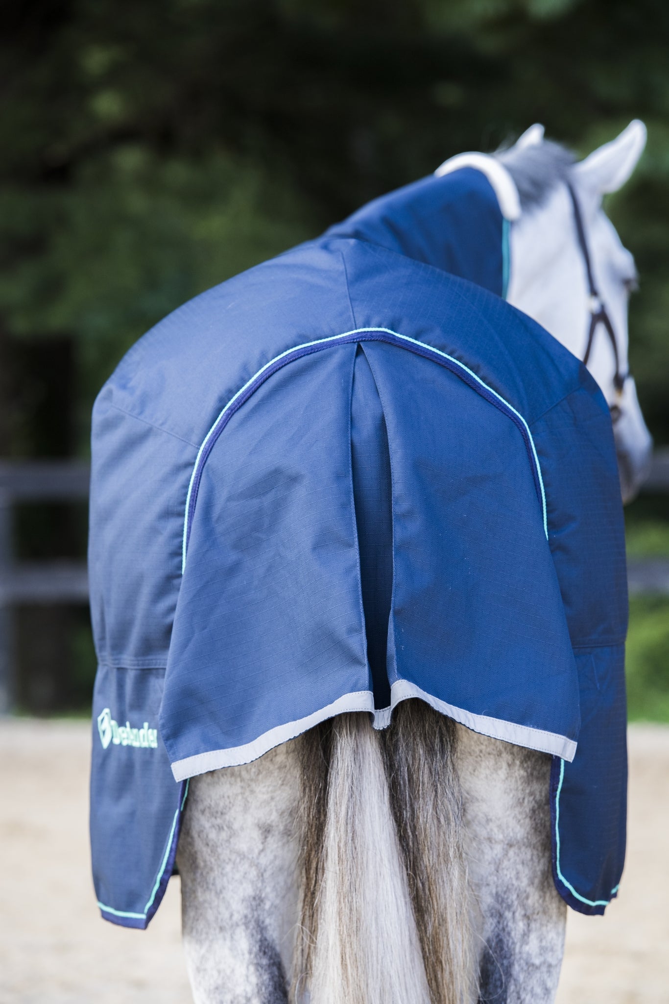 Defender Platinum 1200D Turnout Sheet