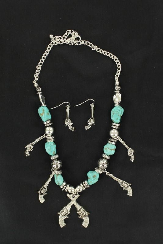 Blazin Roxx Pistols Charm Necklace SetBk/Wh