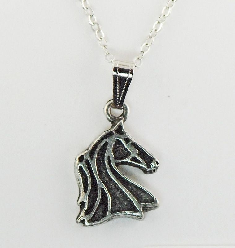 Finishing Touch Outline Horse Head Necklace Silv