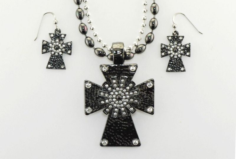Western Edge Cross Necklace Black