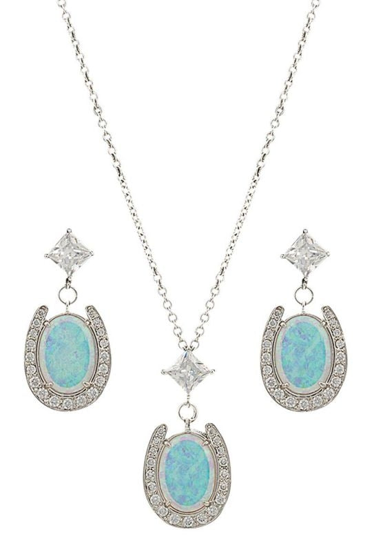 Light Pond Of Luck In The Evening Sky Jewelry Set
