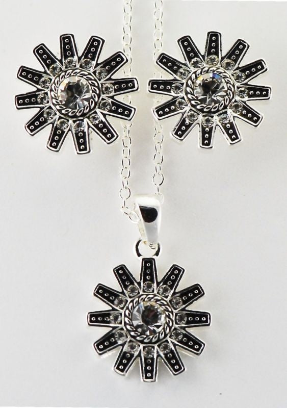 Western Edge Spur Rowel Earrings/Necklace Set