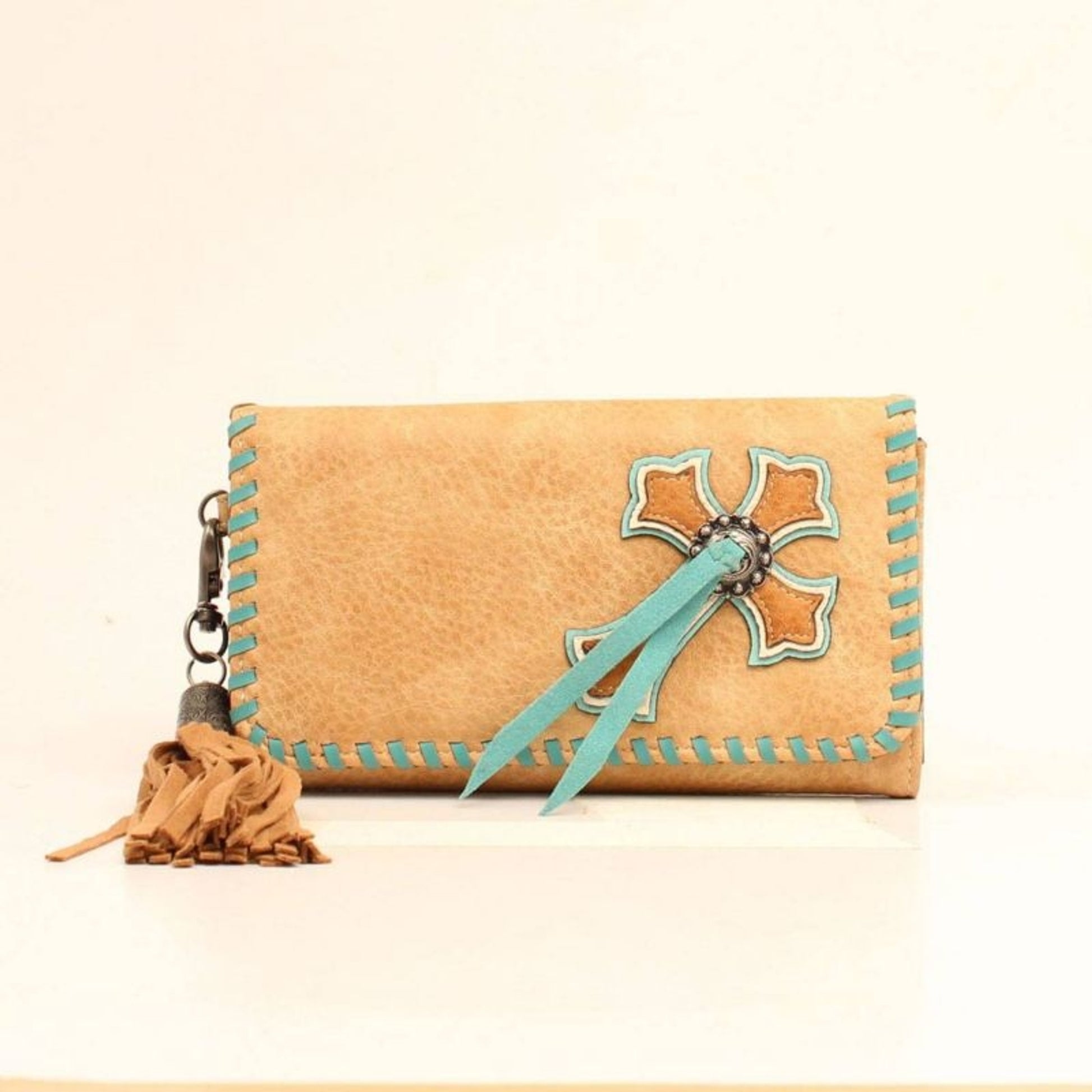 Blazin Roxx Abigail Clutch WalletNatural
