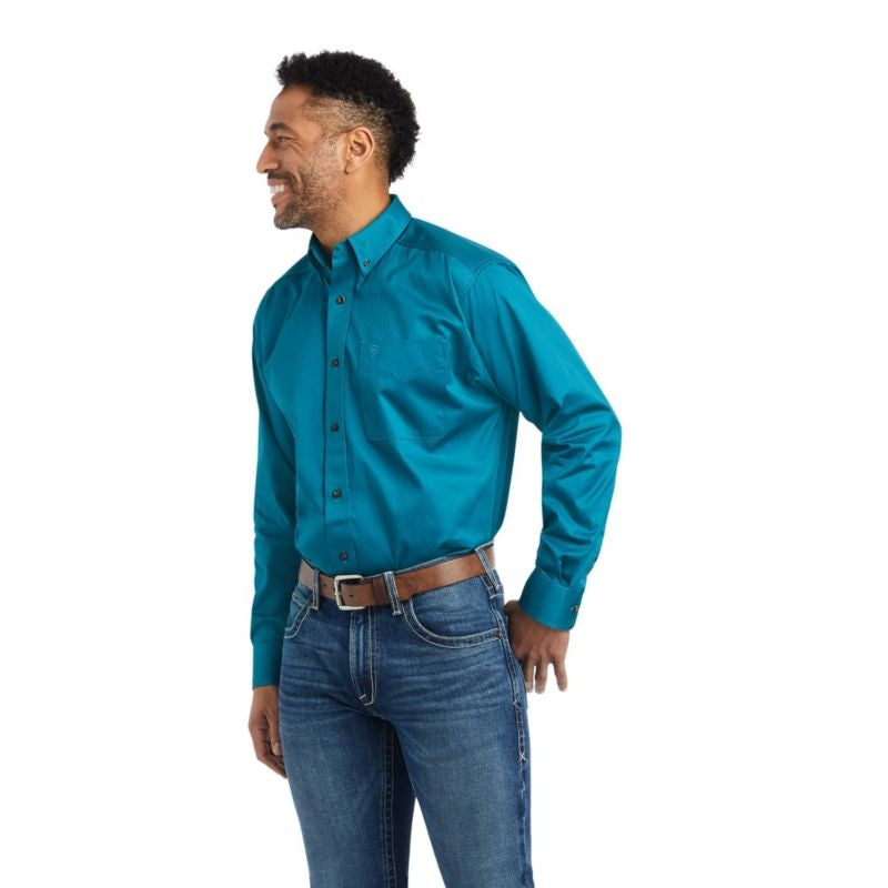 Ariat Mens Solid Twill Classic Fit Shirt
