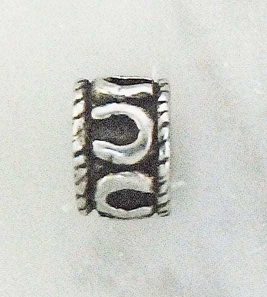 Joppa Sideways Horseshoe Bead