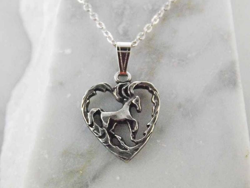Finishing Touch Standing Horse In Heart Sil