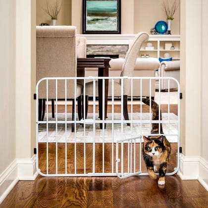 Carlson Pet Tuffy Expandable Gate with Pet Door