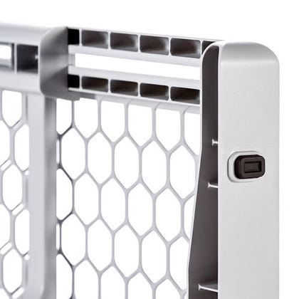 Carlson Pet Expandable Plastic Gate 23in Tall