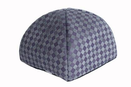 Armarkat Purple/Gray Check Pattern Cat Bed